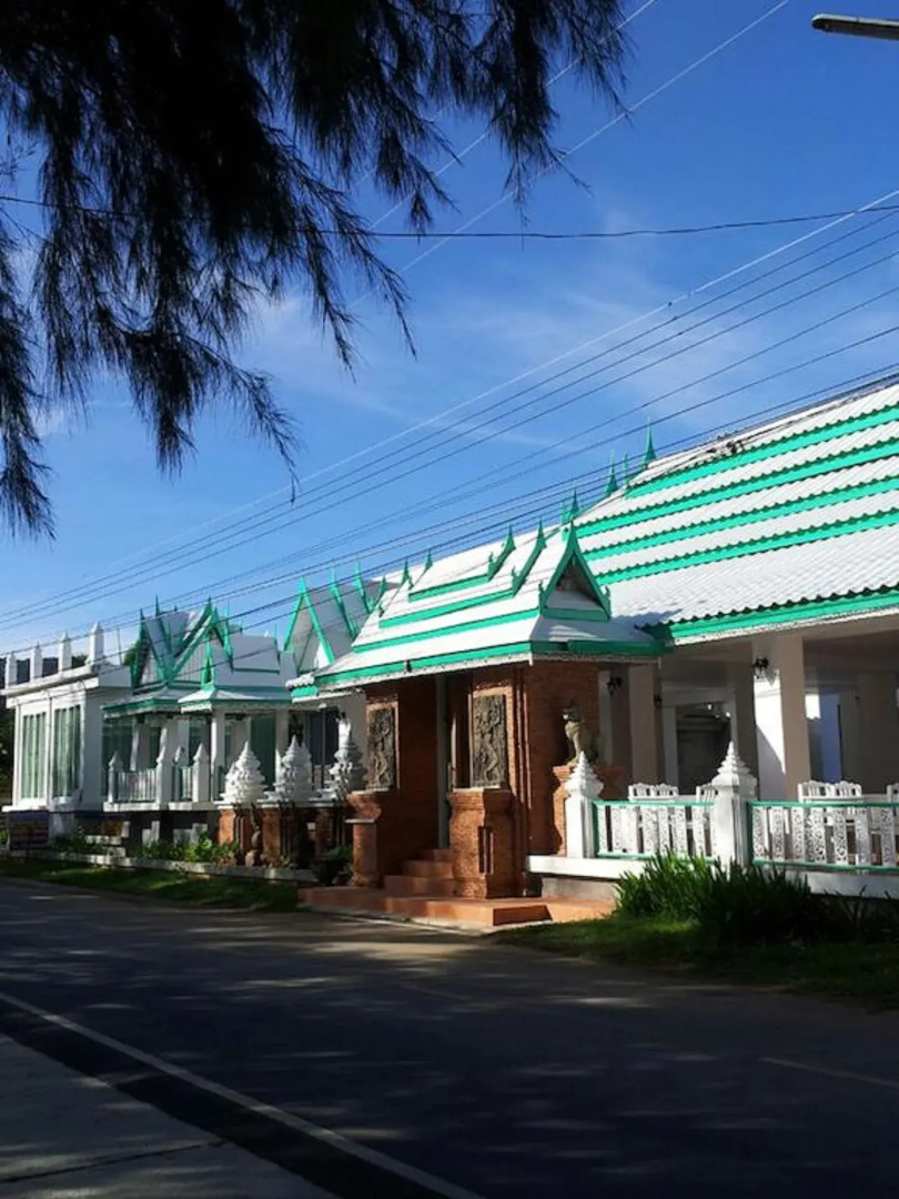 Samroiyod Beach Resort