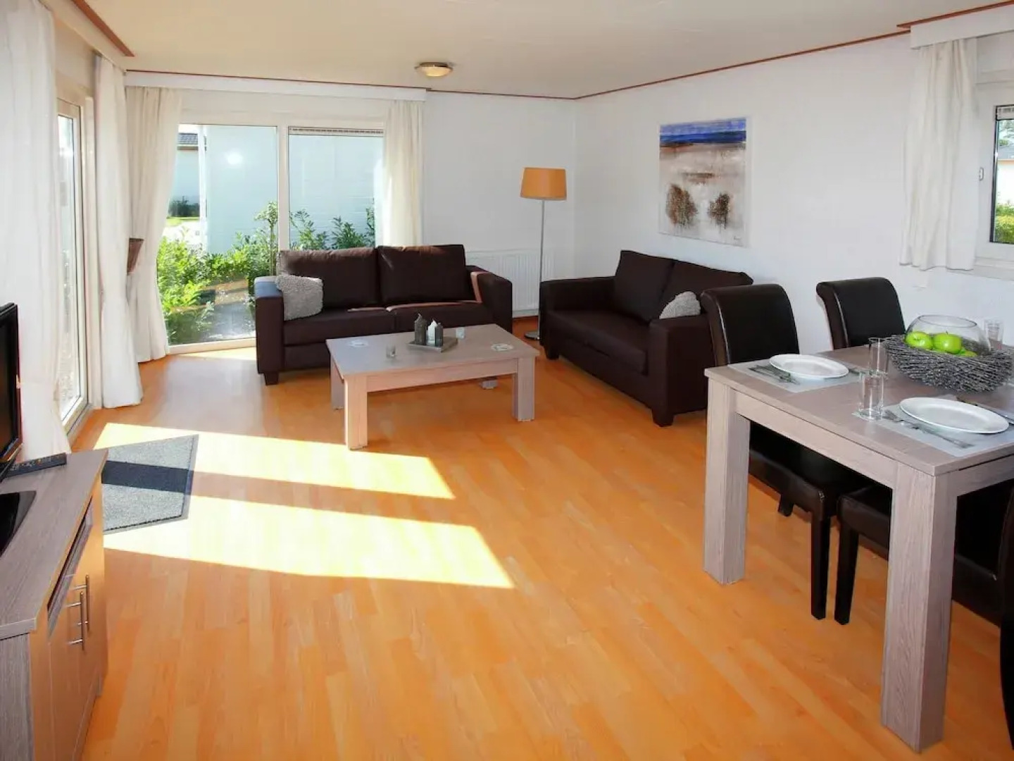 Neat Chalet With Microwave 3.5 km. From the Beach in Egmond