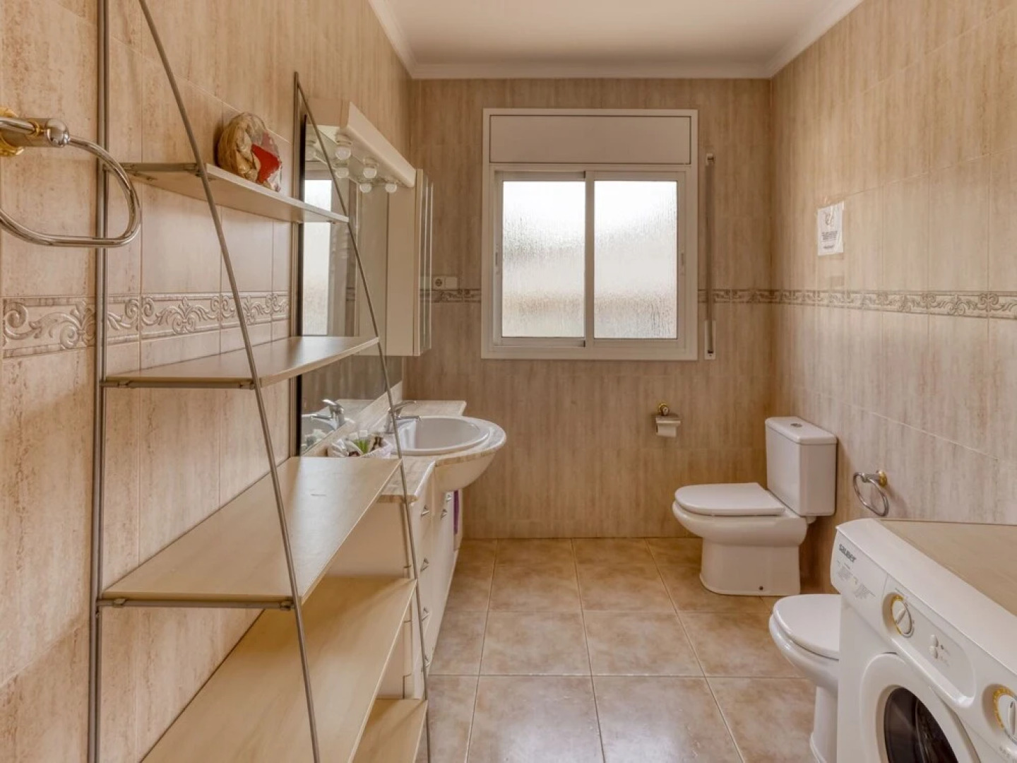 Premium Holiday Home in El Vendrell With Swimming Pool