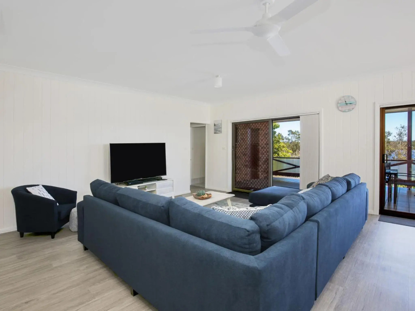 Bayview - Absolute Waterfront with Jetty - 5 Mins to Hyams Beach