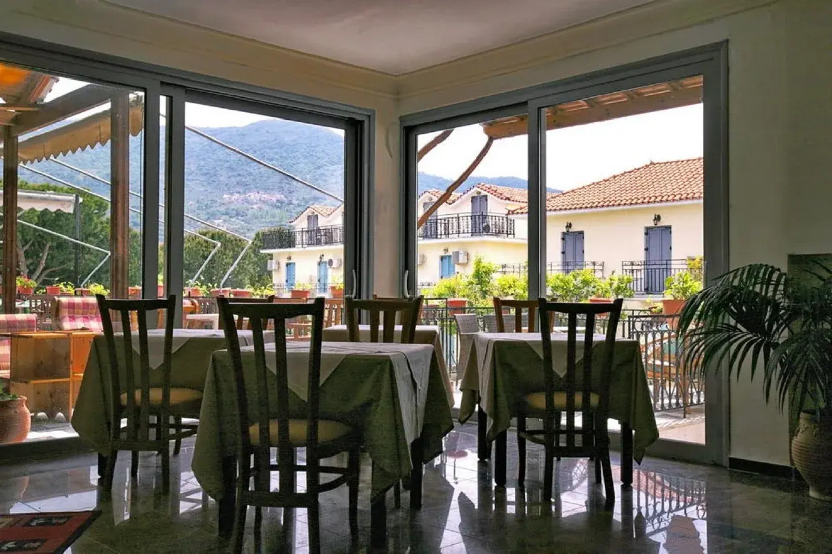 Theofilos Classic Hotel