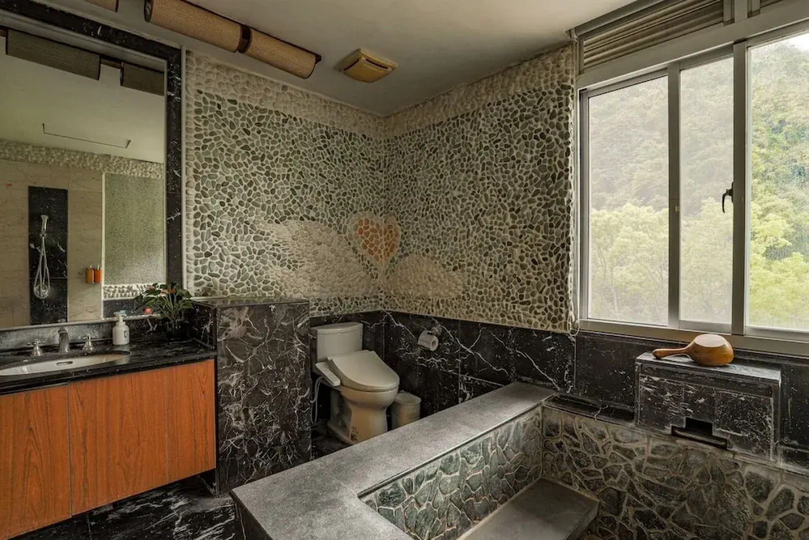 Sunrise Hot Spring Hotel