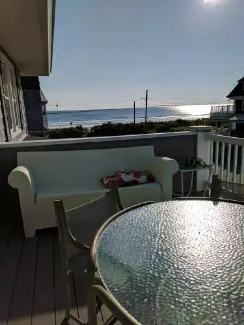 Modern Suites @ Nantasket Beach