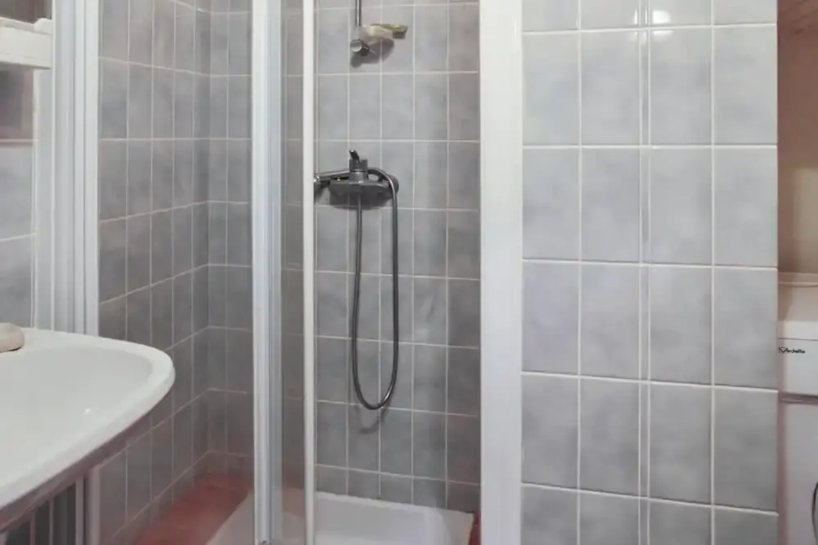 House With 3 Bedrooms in Senezergues, With Wonderful Mountain View, Fu