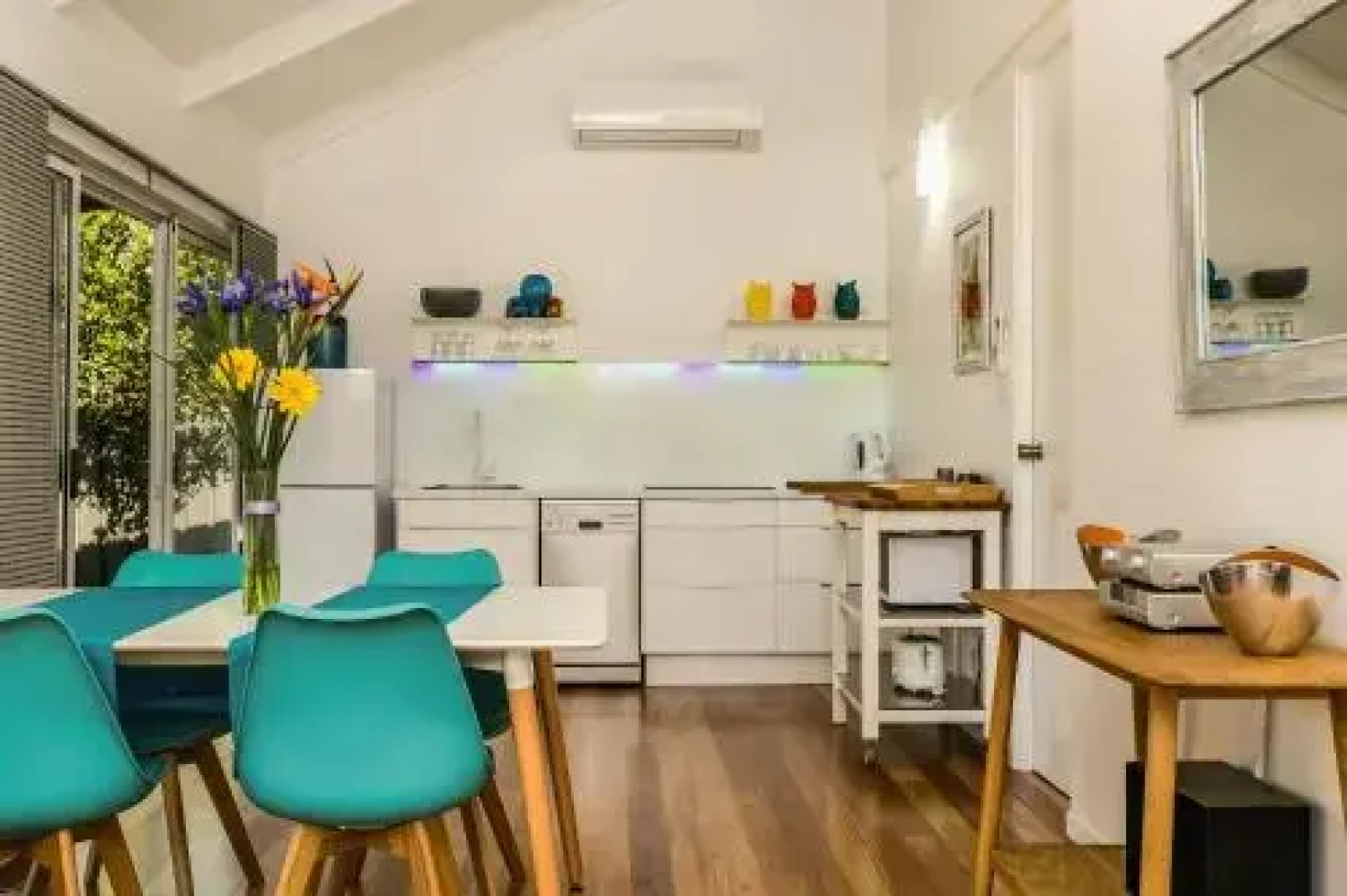 Kookaburra Beach Cottage On Tallow