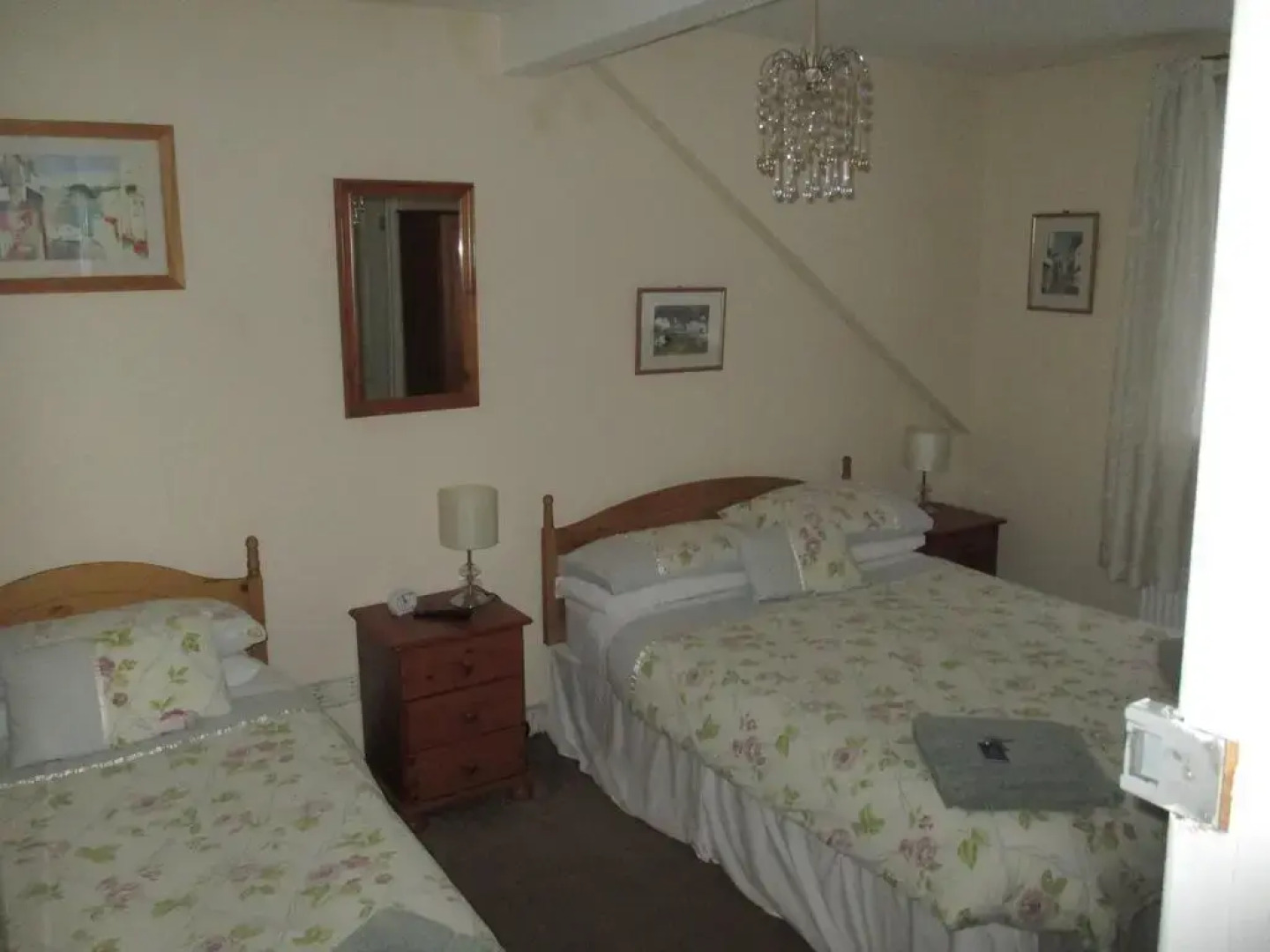 Bridgeside Guest House