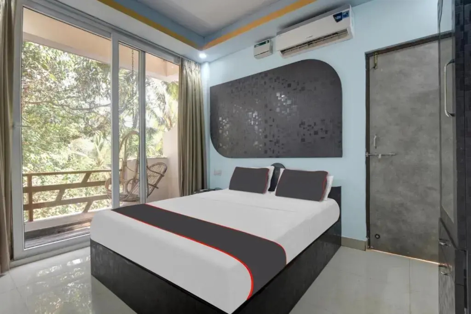 FabExpress Laxmi Empire, Siolim