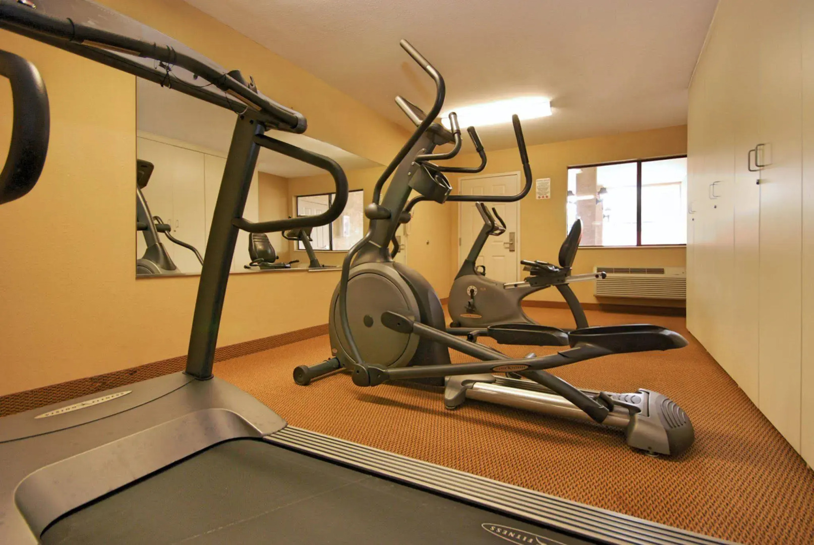 Best Western Cedar Inn