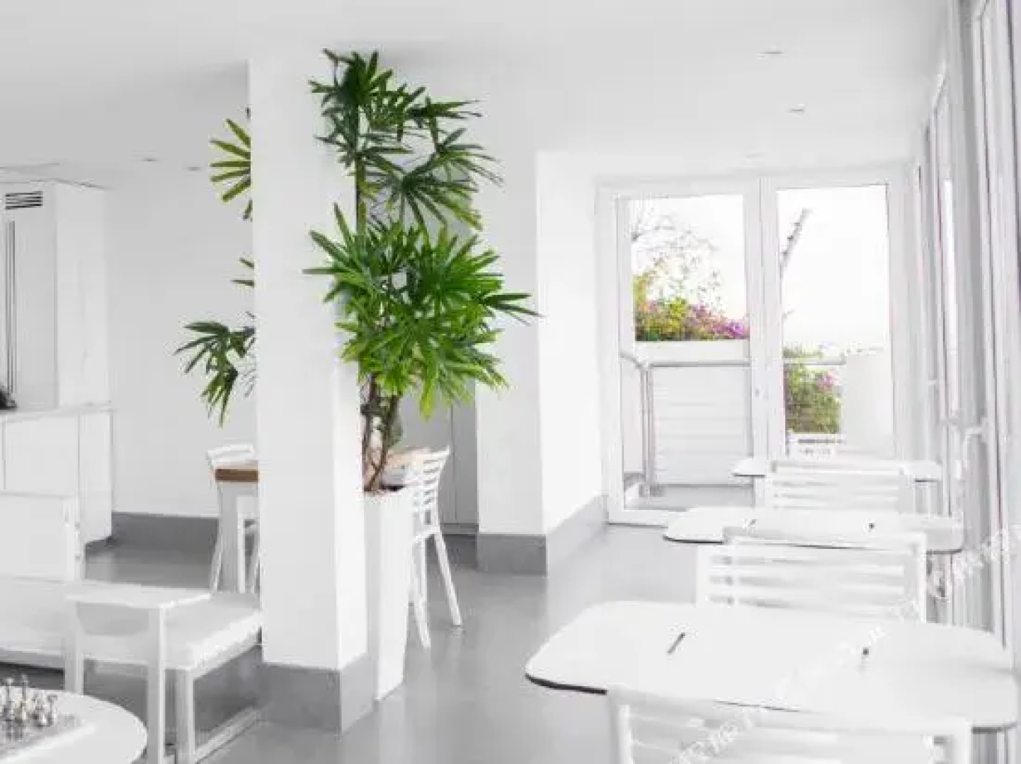 B Boutique Hotel