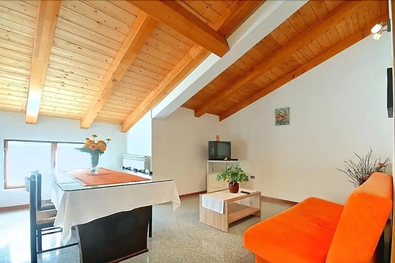 Two-Bedroom Apartment in Pomjan