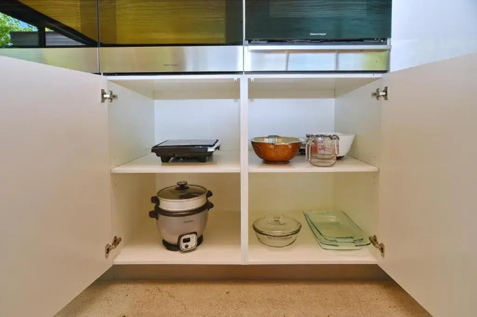 Bridle Path Retreat - Modern Private Luxury