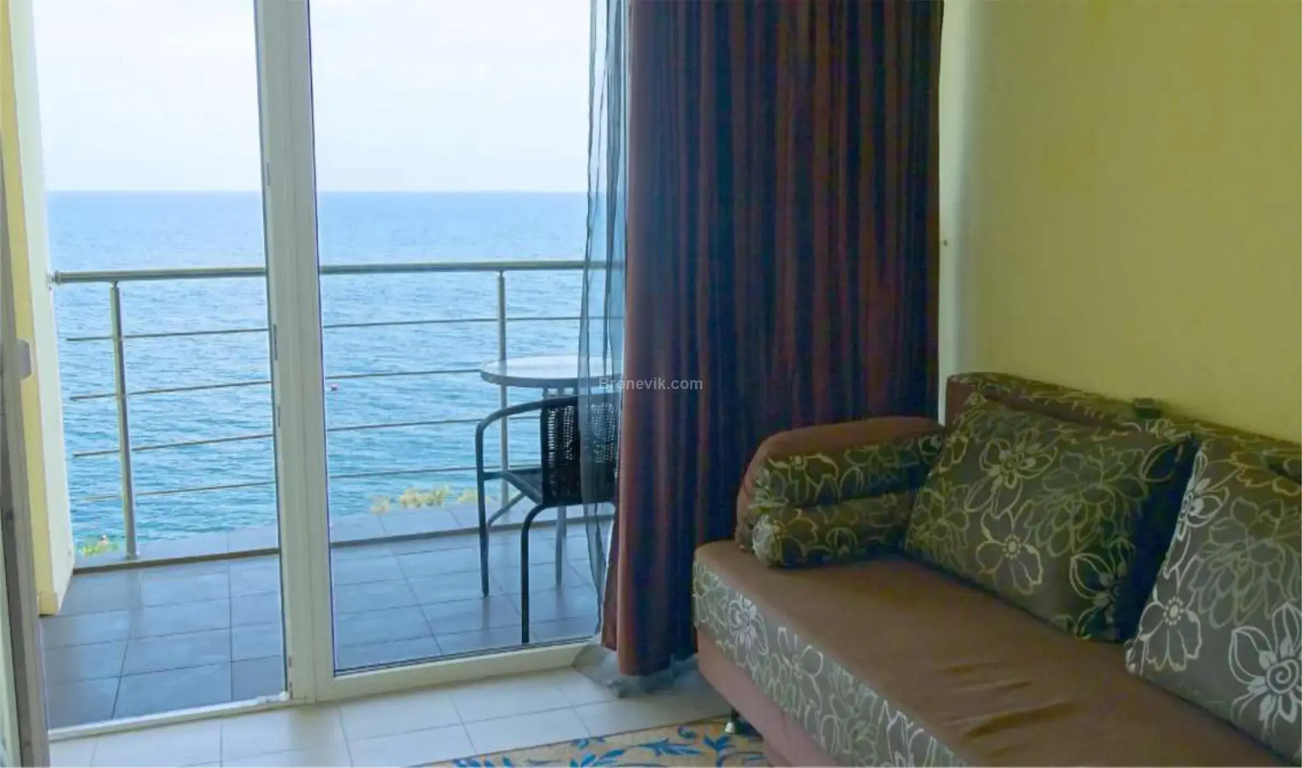 Legenda gostinitsa (Alushta)