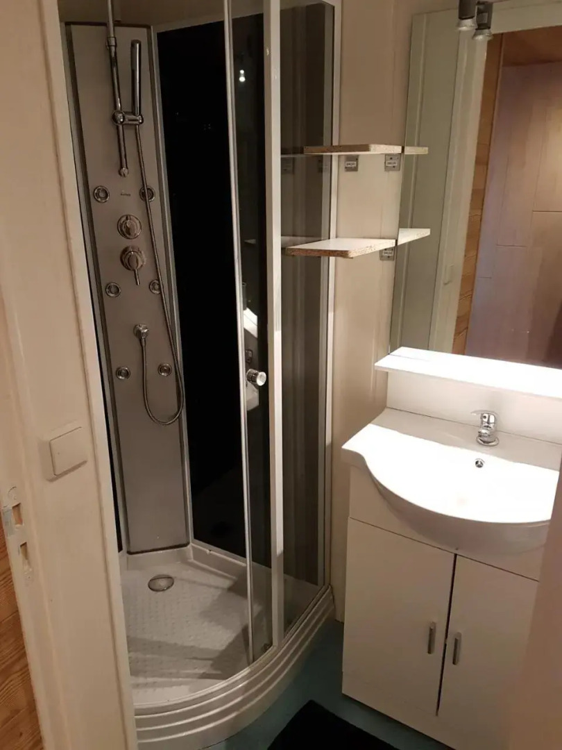 Entre Lac Et Montagnes