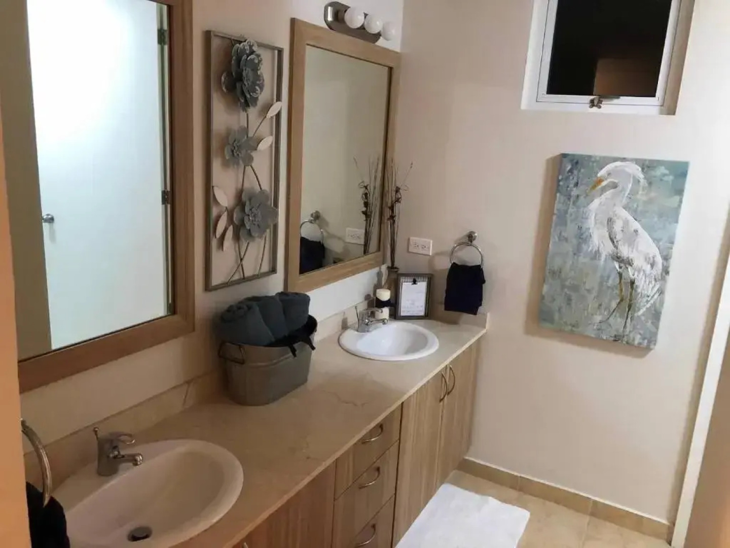 Oasis Luxury Penthouse with Ocean and Marina Views