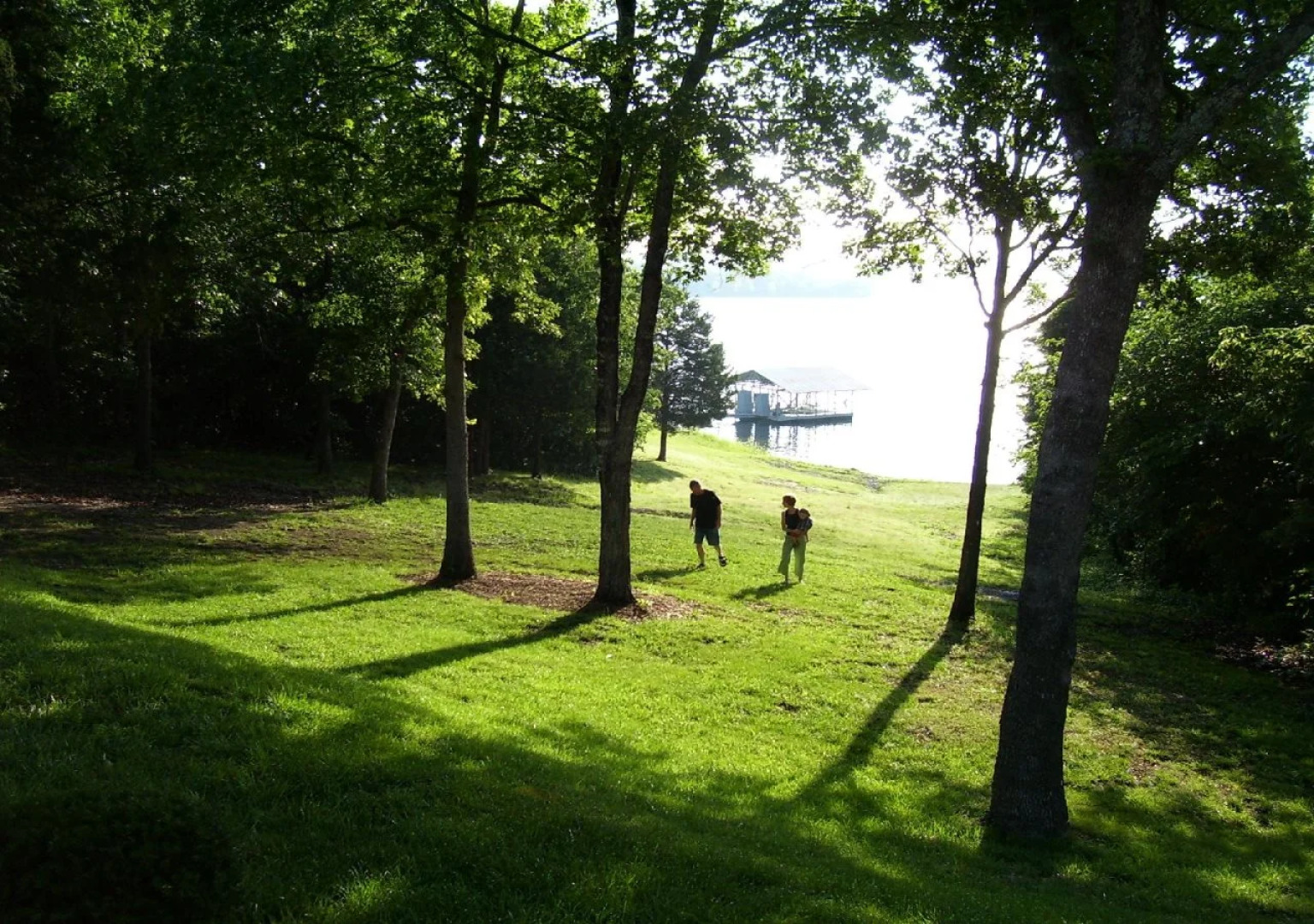 Anchor Inn on The Lake Bed and Breakfast