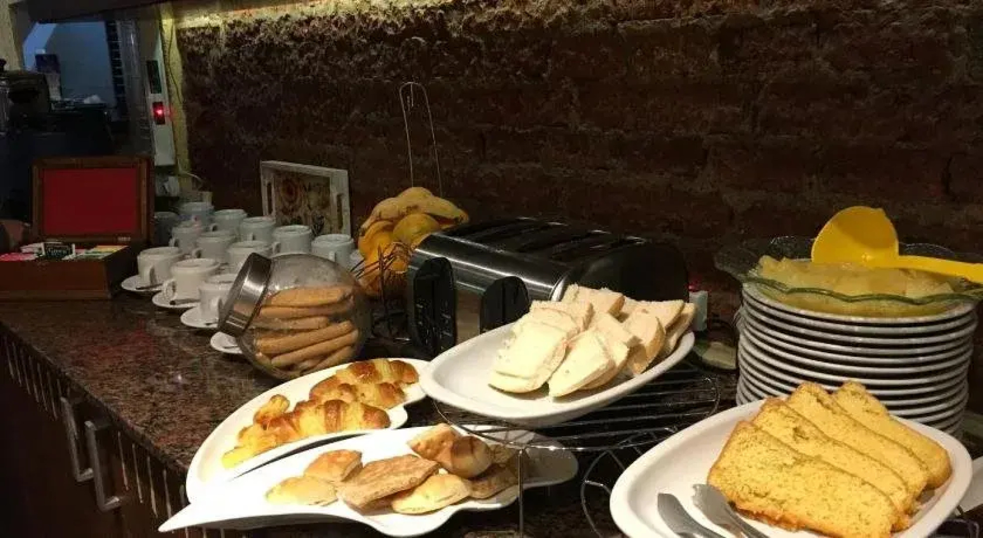 Hostería Carlos Alvear