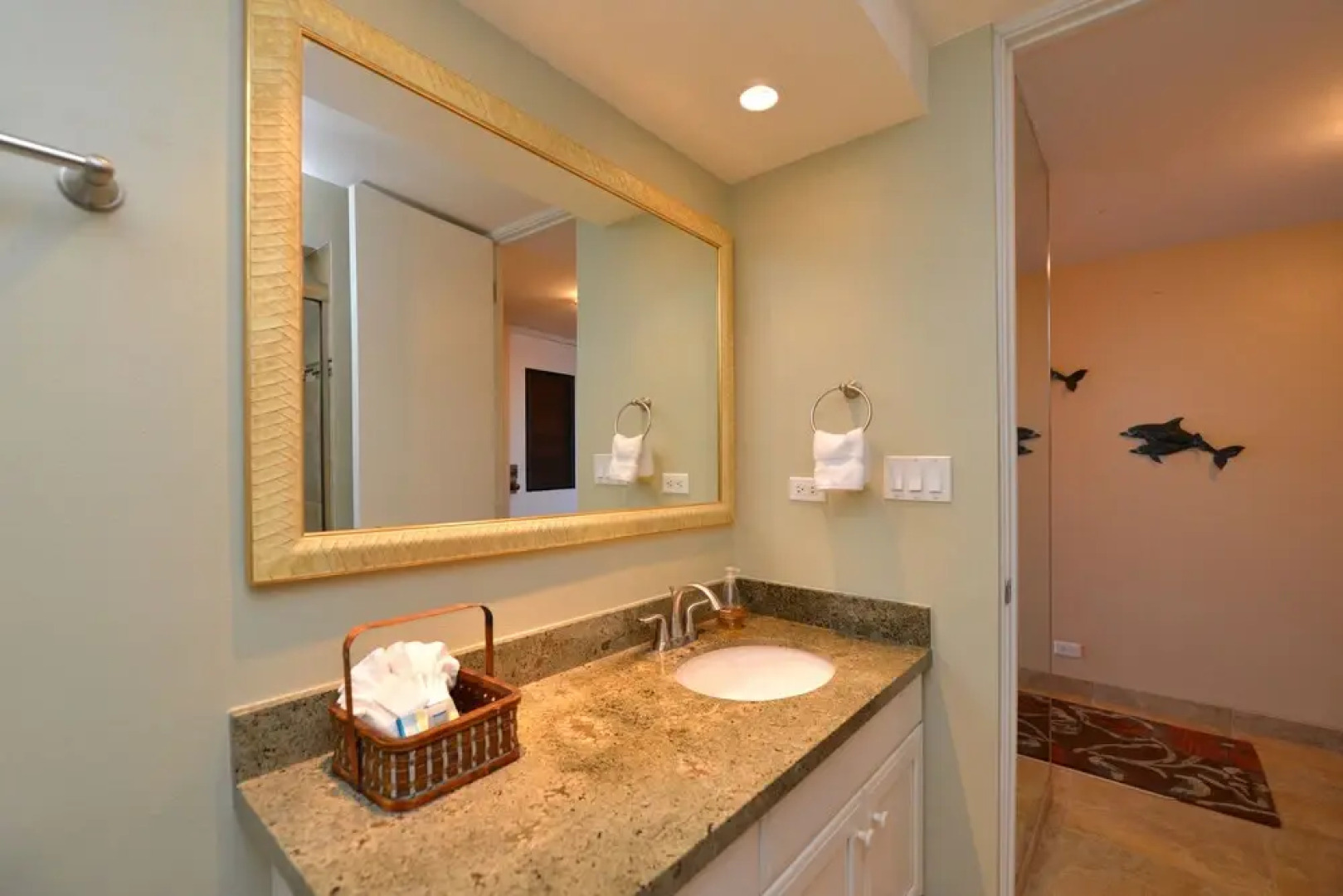 Kaleialoha #114 1 Bedroom 1 Bathroom Condo by Redawning