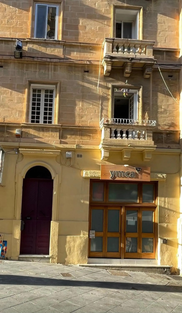 Valletta Collection - Merchant Str Apartment with large yard