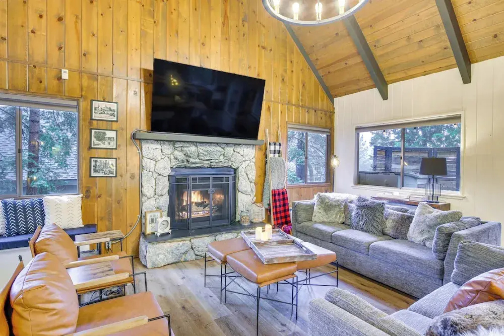 Cozy & Chic Lake Arrowhead Cabin w/ Deck!