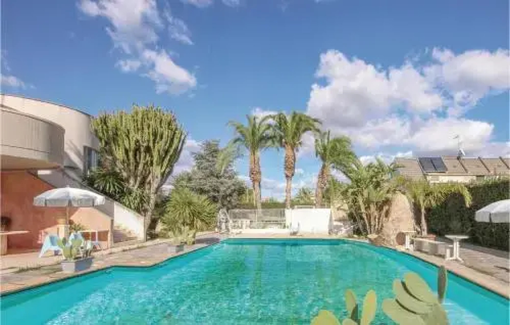 Four Bedroom Holiday Home in Vittoria