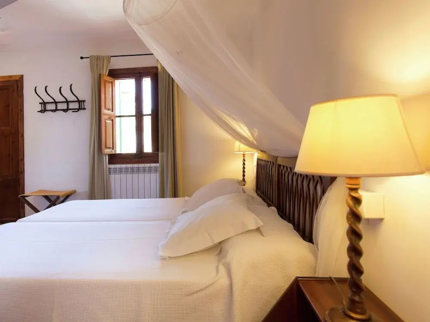 Vacation rental on agroturismo with swimming pool in the heart of Mallorca