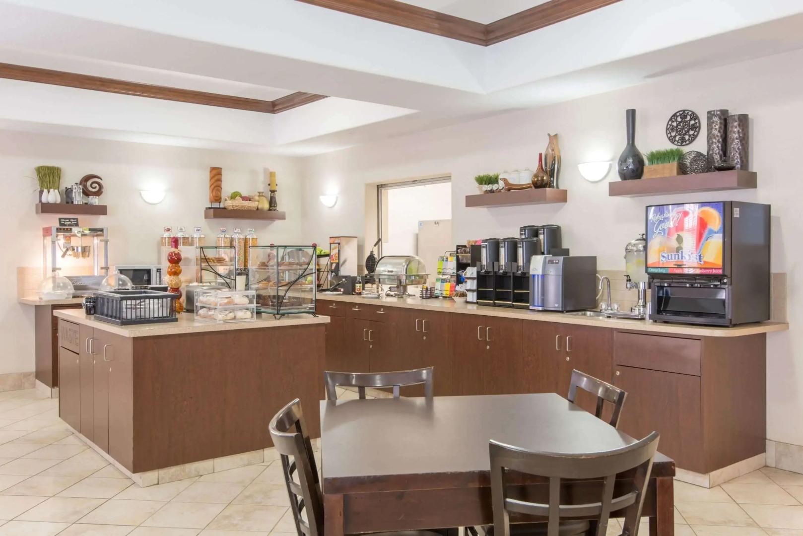 Ramada by Wyndham Wainwright