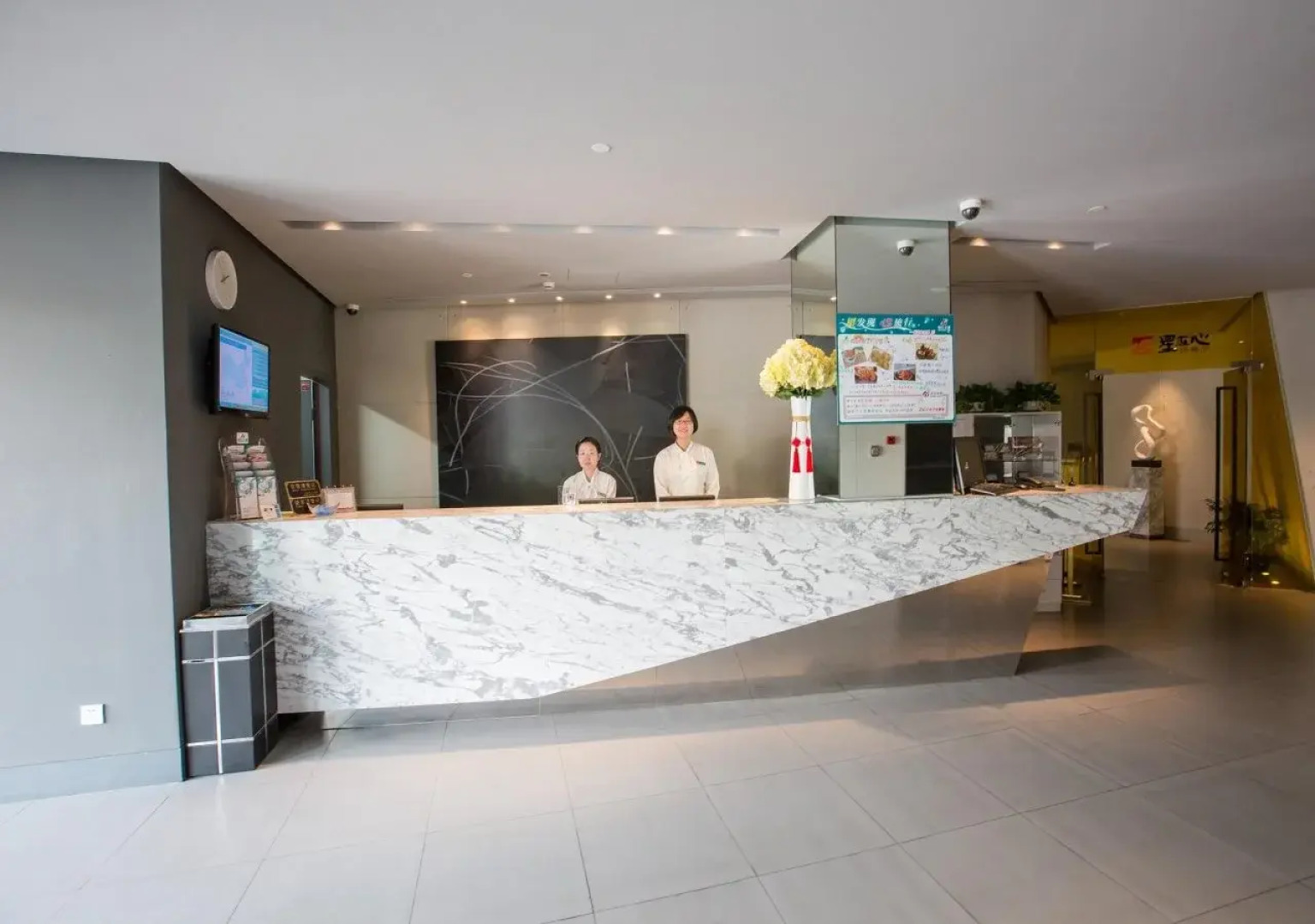 Jinjiang Inn Shanghai Qingfang Market Caoan Road