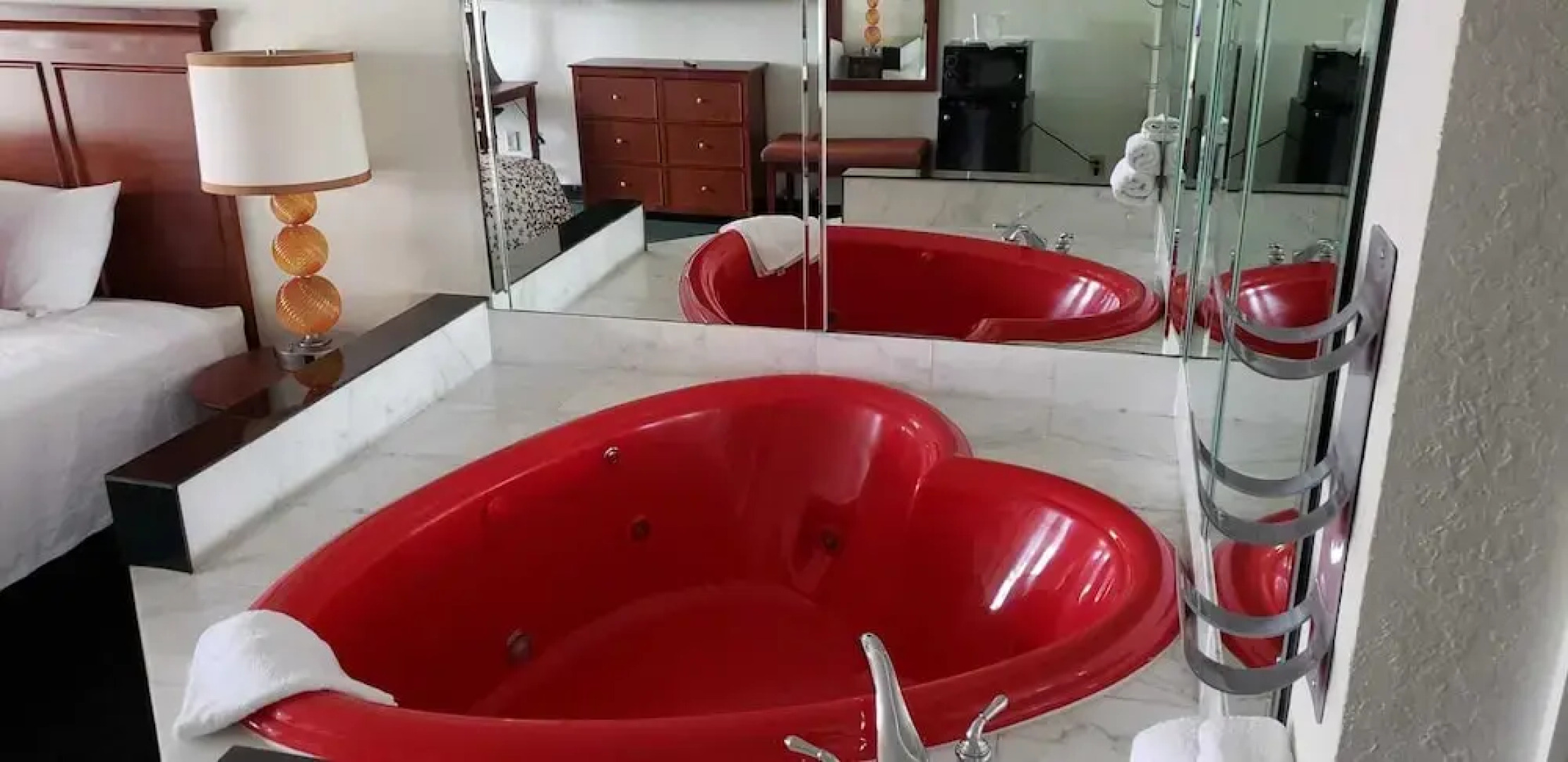 Budgetel Inn Suites Pine Mountain