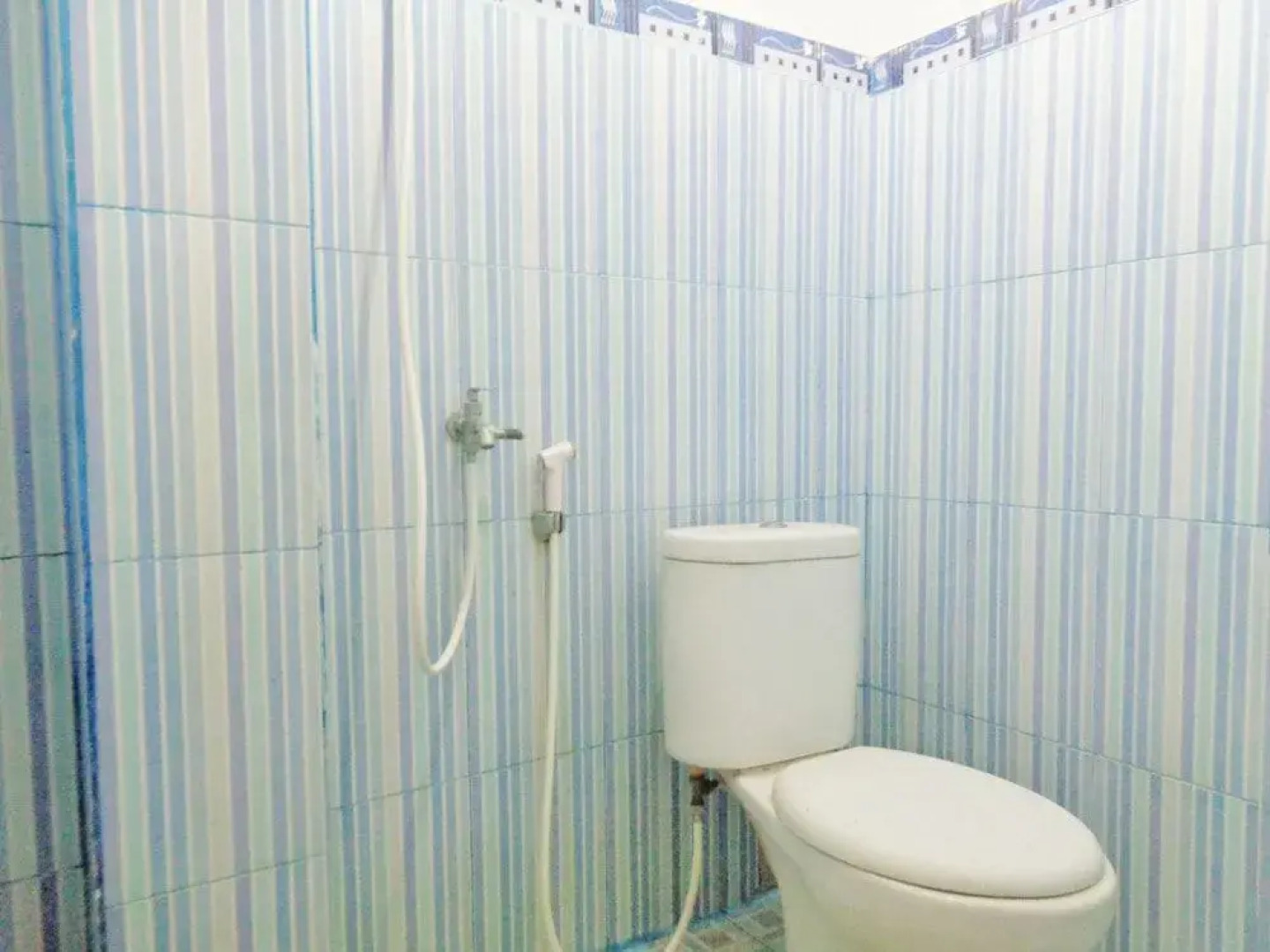 Oyo 2130 Magnolia Residence