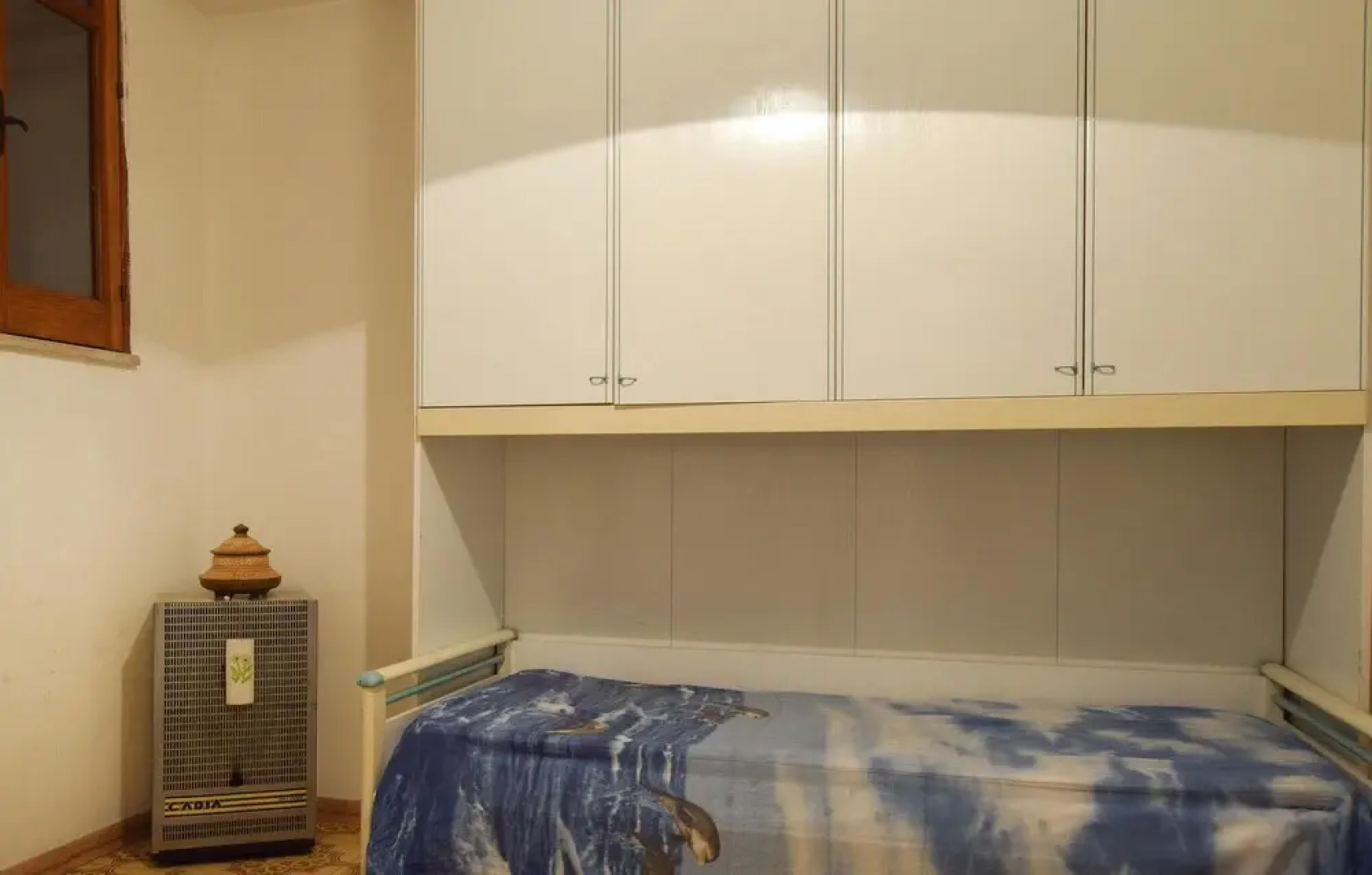 Beautiful Apartment in Gaggi With Wifi and 4 Bedrooms