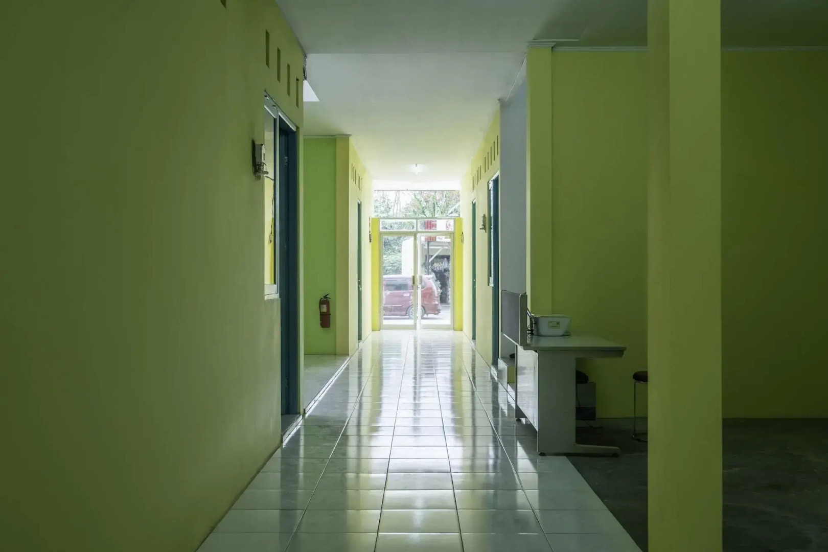 OYO Life 1889 Mbuahpage