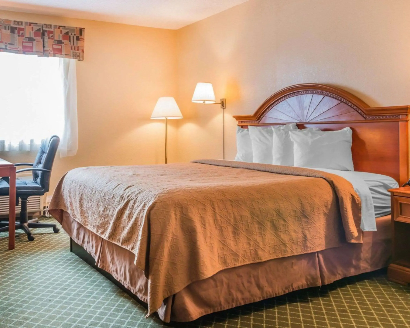 Quality Inn & Suites Detroit Metro Airport
