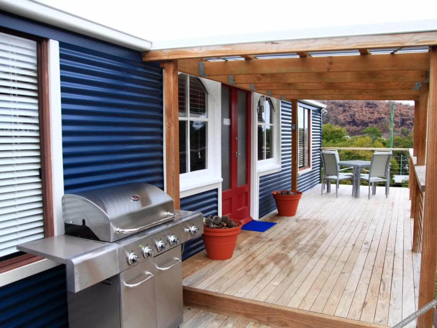 Blossoms on the Bay - Nubeena