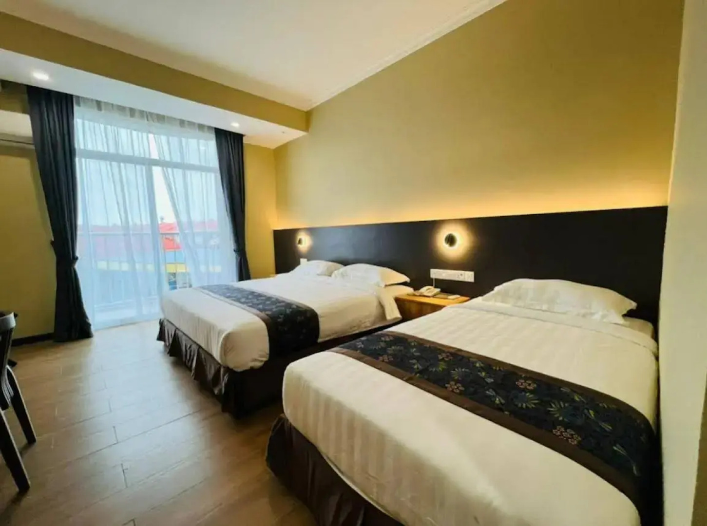 Wing Tat Grand Hotel