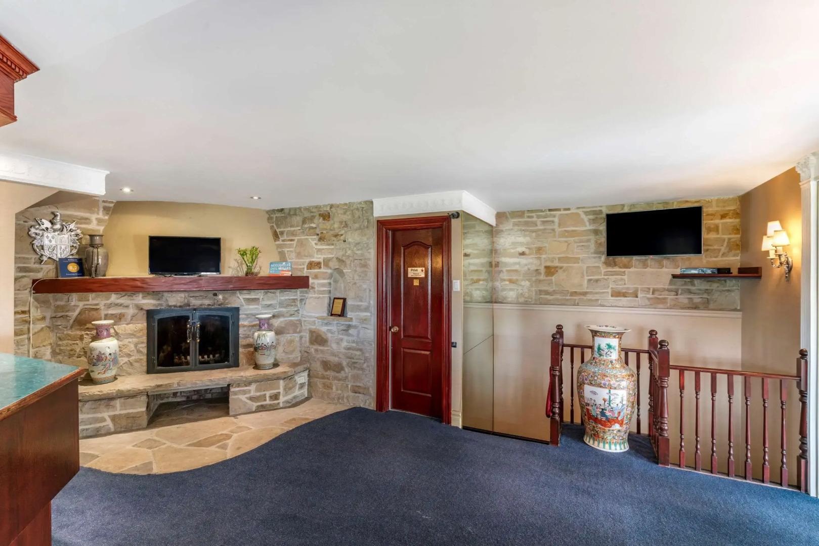 : Econo lodge Hotel Brossard