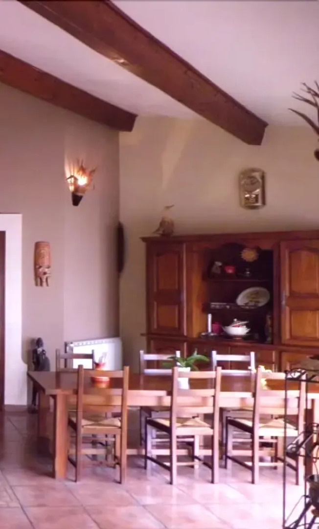 villa climatisée grande piscine 6-8 pers sans vis à vis