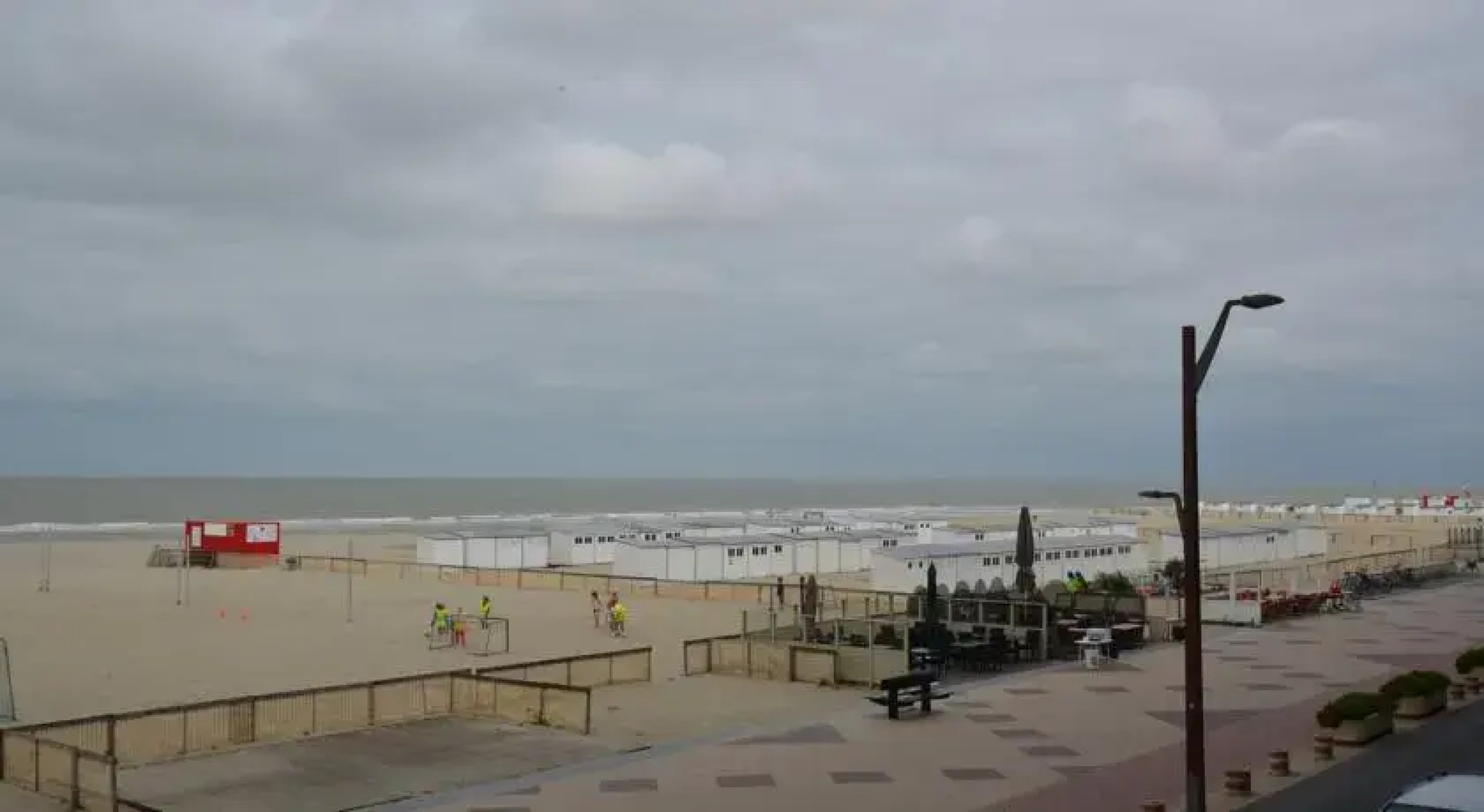 Royal Beach 1D
