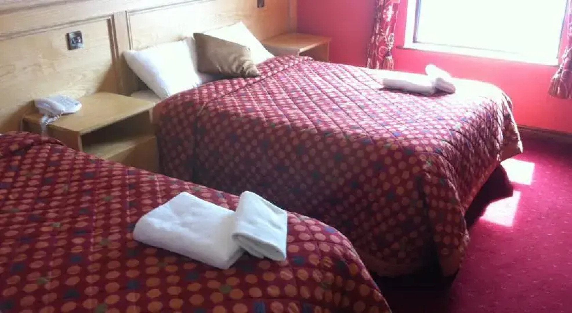 Pier House Guesthouse & Restaurant