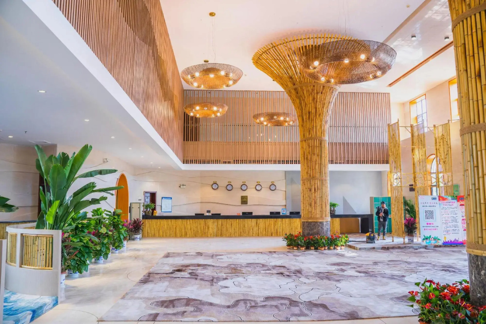 Jiayushan Lake Hot Spring Resort Hotel