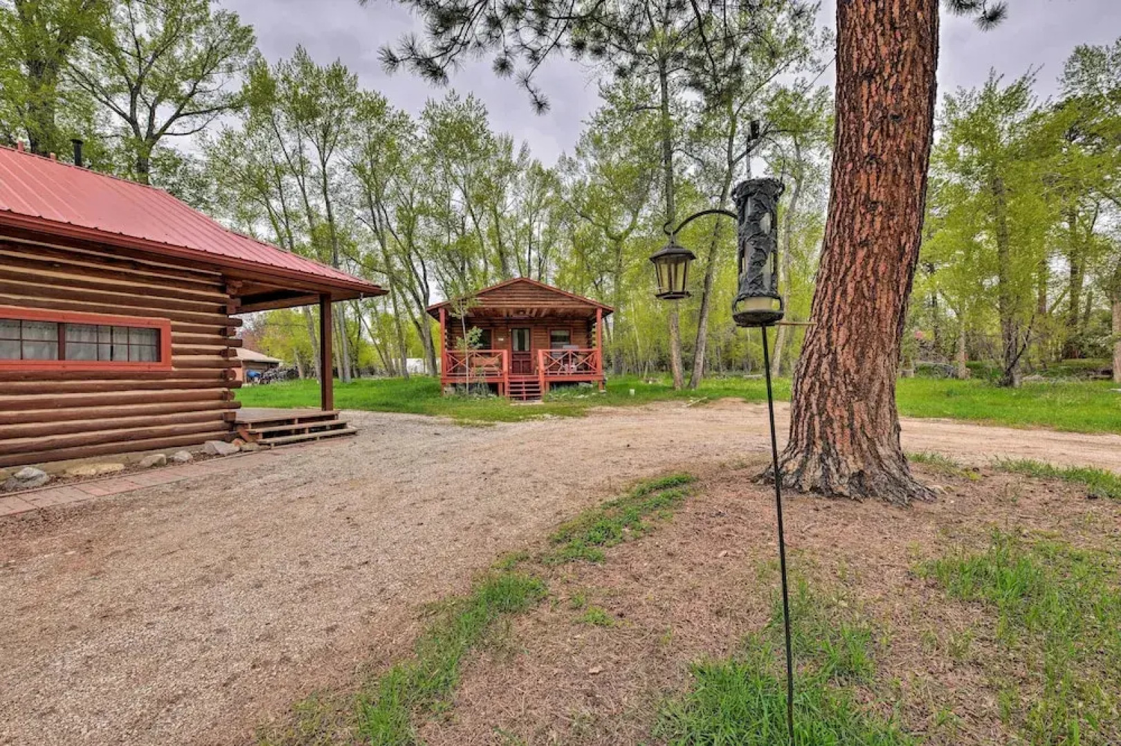 Cozy Colorado Cabin w/ Deck, Grill & River Access!