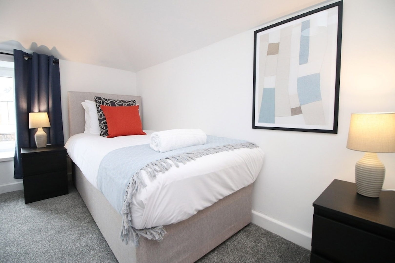 The White House by Tŷ SA