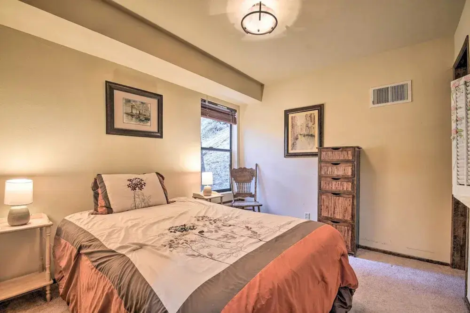 Updated 'tree House' Pine Mtn Club Cabin by Trails