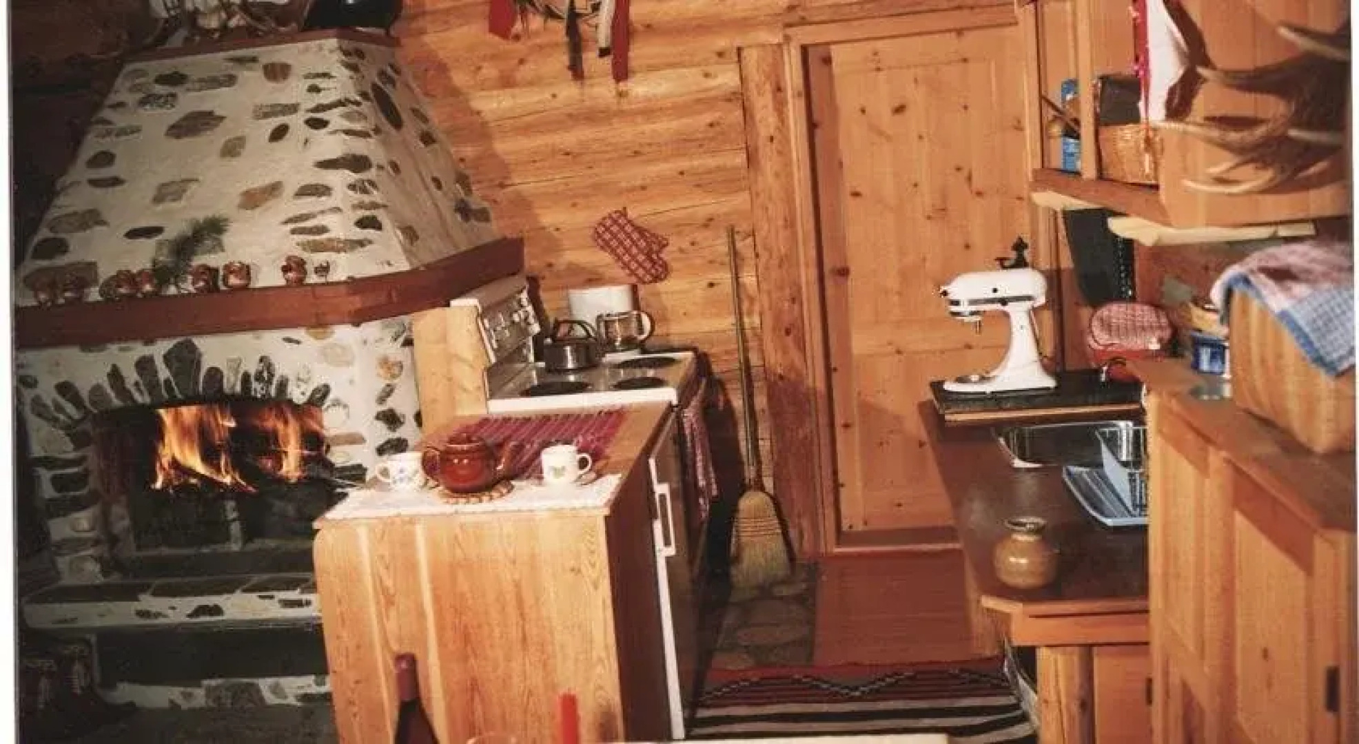 Rocky Mountain Log Chalet