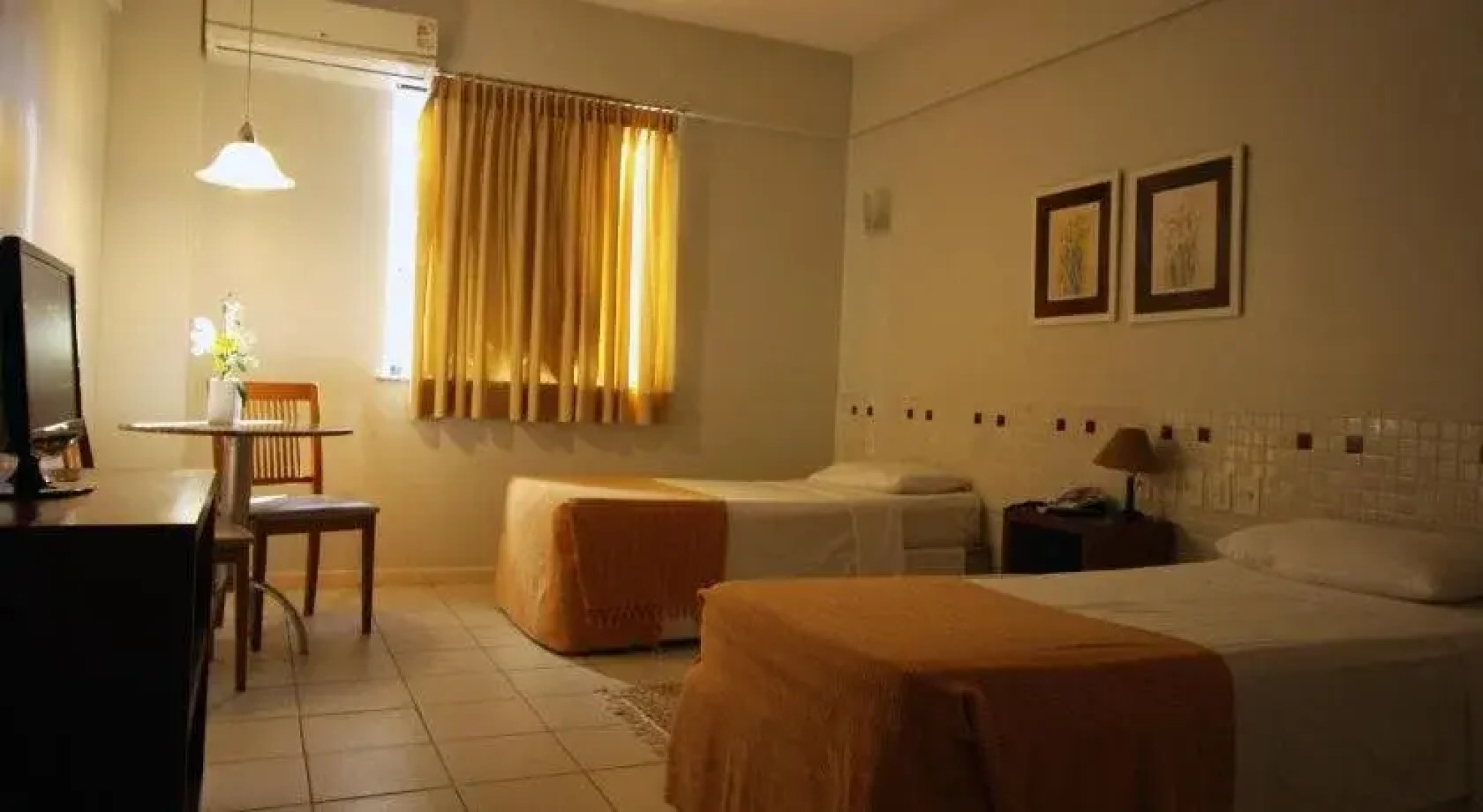 Tarik Fontes Plaza Hotel