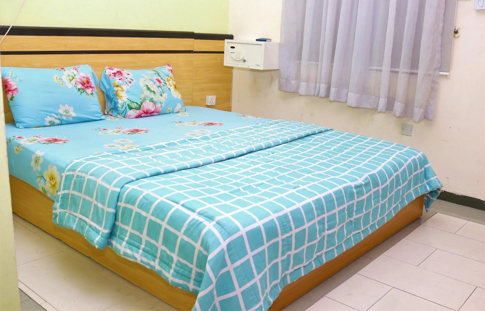 Tourist Castle Hotel and Suites