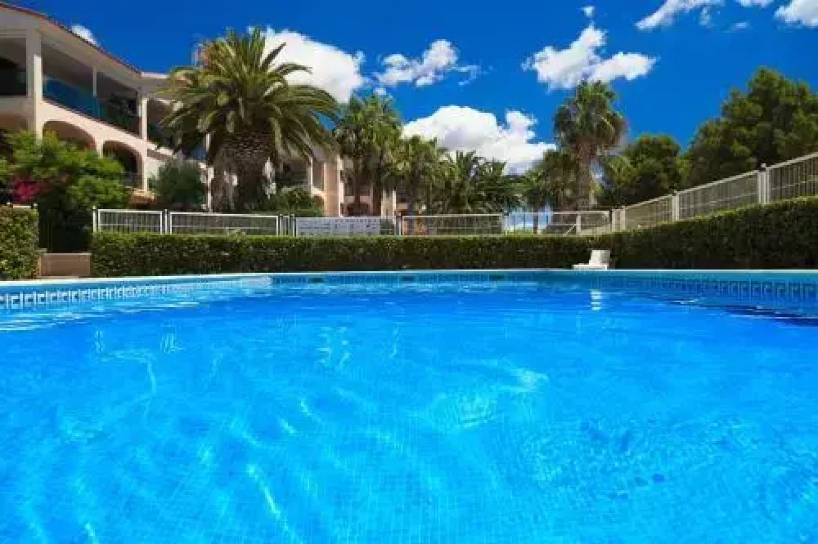 UHC Arco del Sol Family Complex