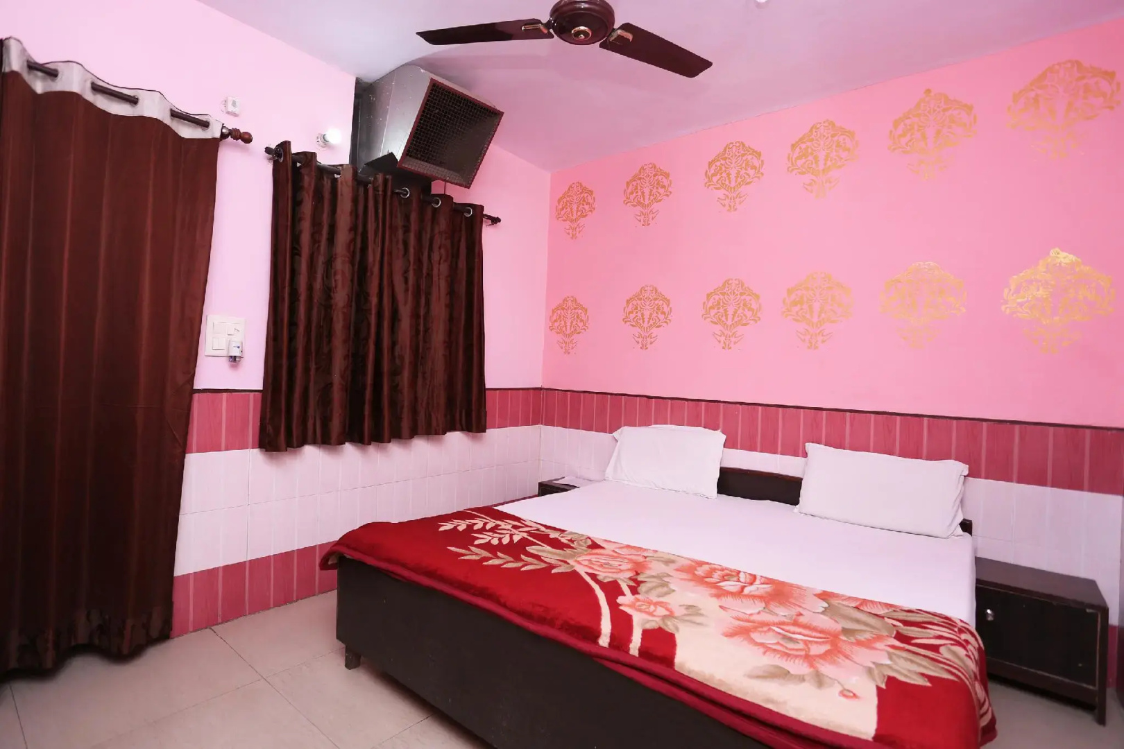 SPOT ON 40934 New Ahuja Guest House