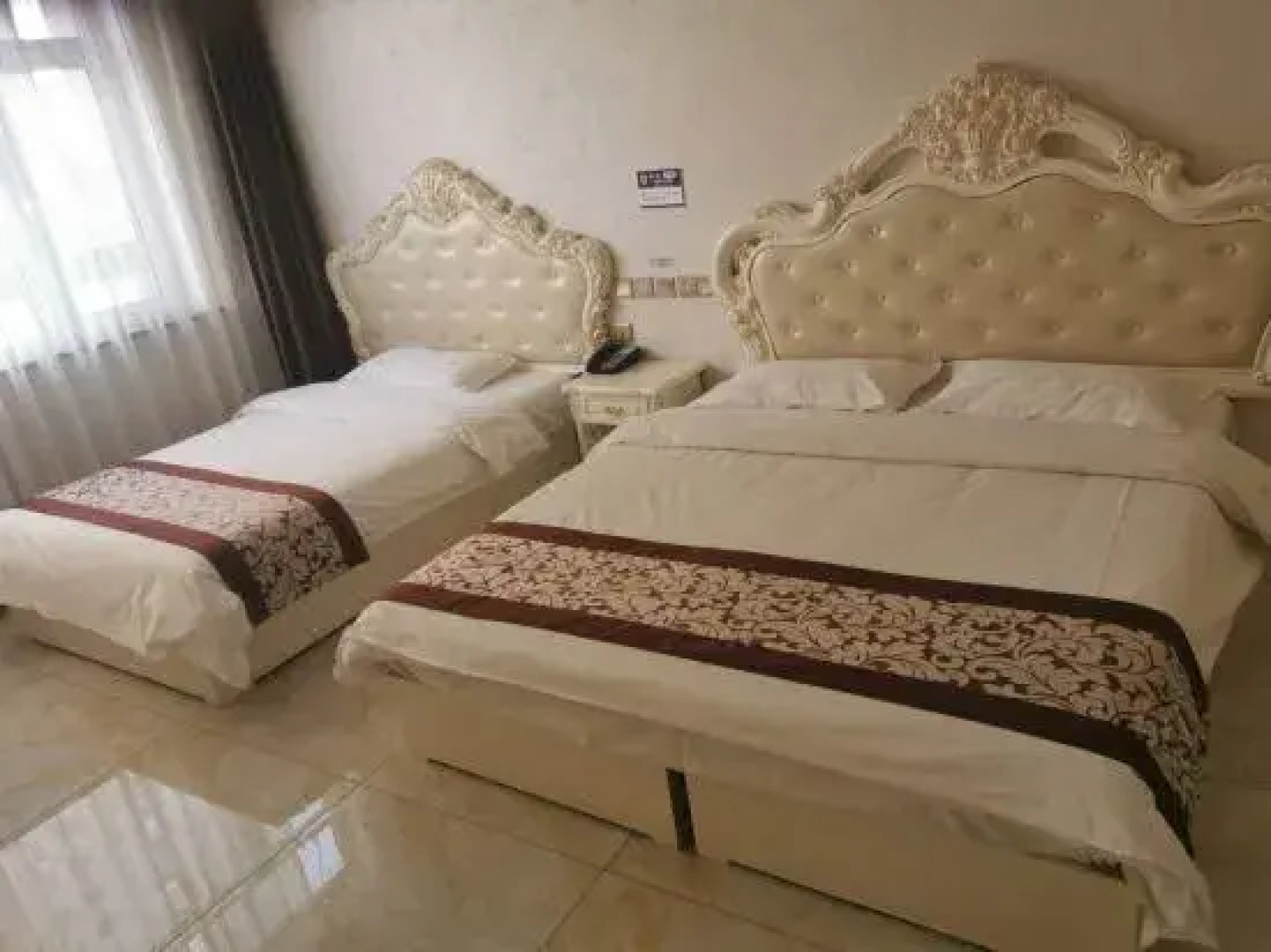 Super 8 Hotel (Tongliao Affiliated Hospital)