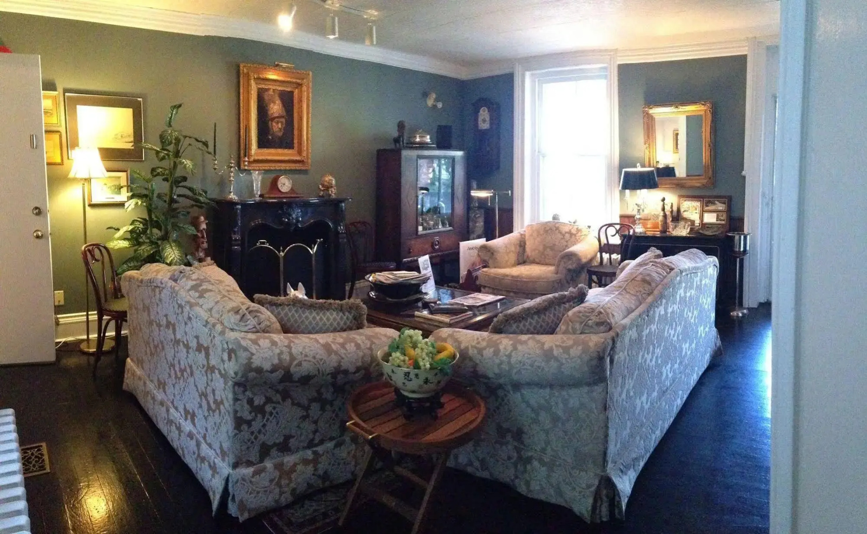 Trinity House Inn