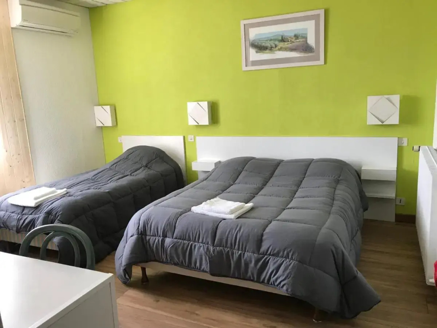 Logis Hotel Les Chênes